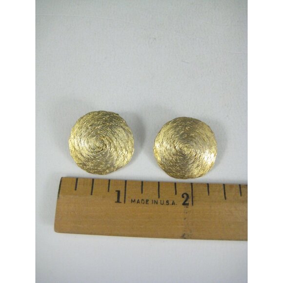 Vintage Swirled Textured Gold Tone Clip On Earrings Round Medallion Byzantine - Picture 2 of 7